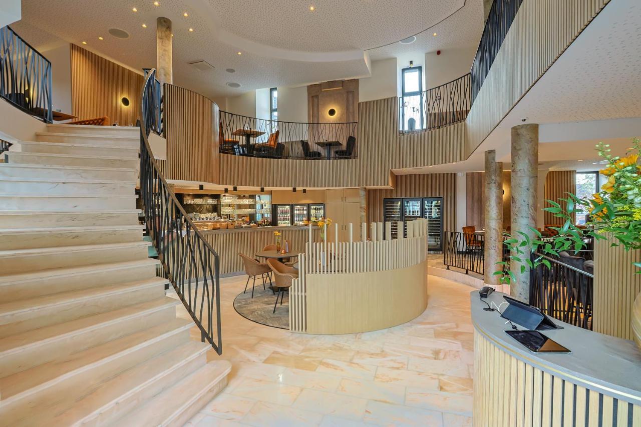 Hotel Quartier Latin Marche-en-Famenne Exterior photo