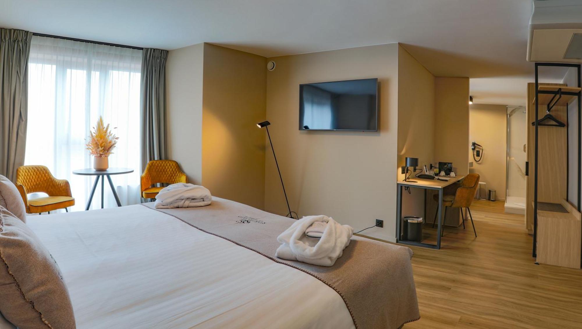 Hotel Quartier Latin Marche-en-Famenne Exterior photo