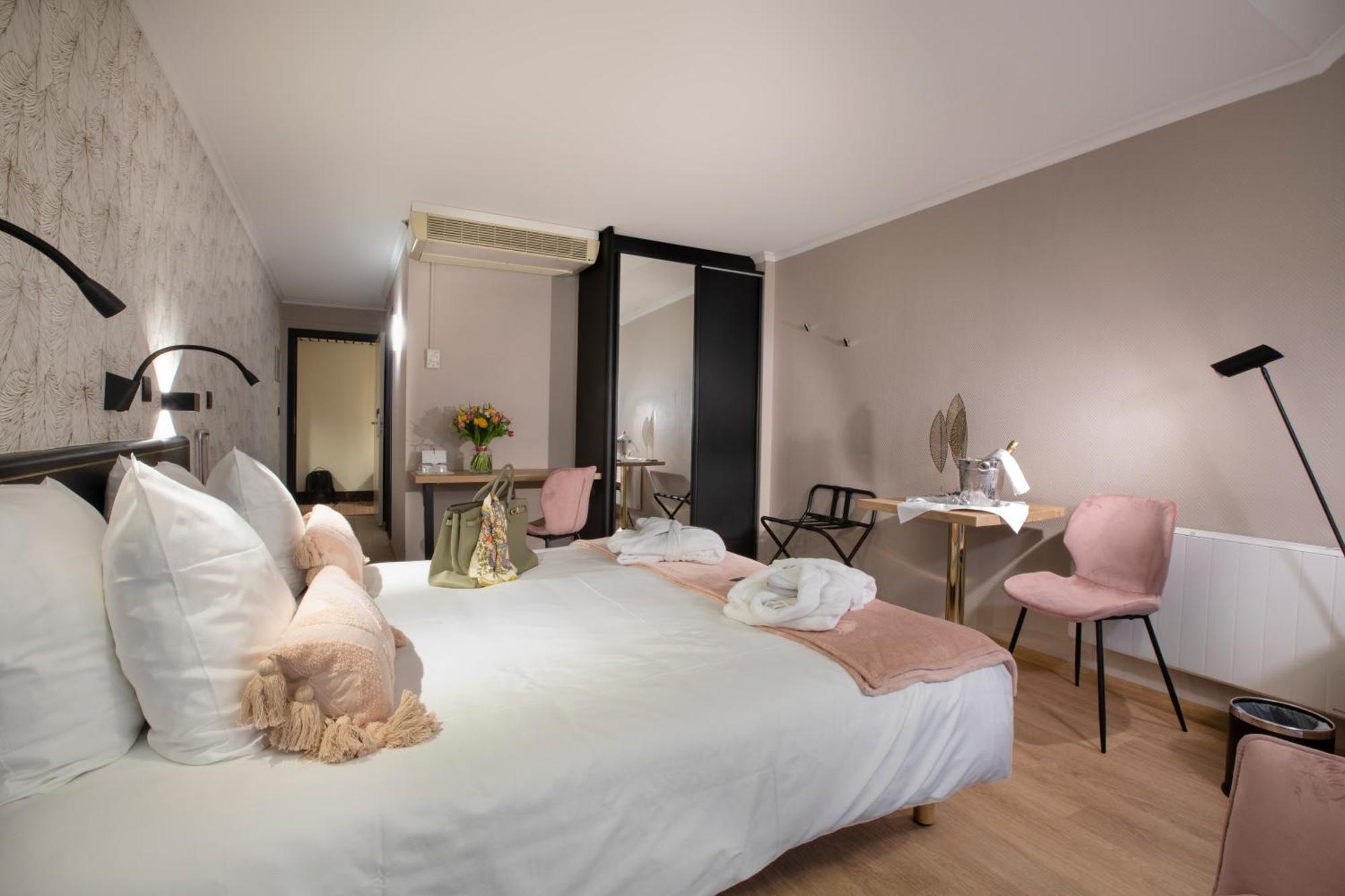 Hotel Quartier Latin Marche-en-Famenne Exterior photo
