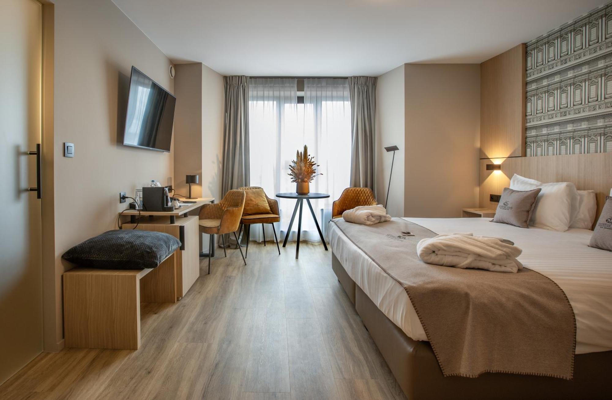 Hotel Quartier Latin Marche-en-Famenne Exterior photo